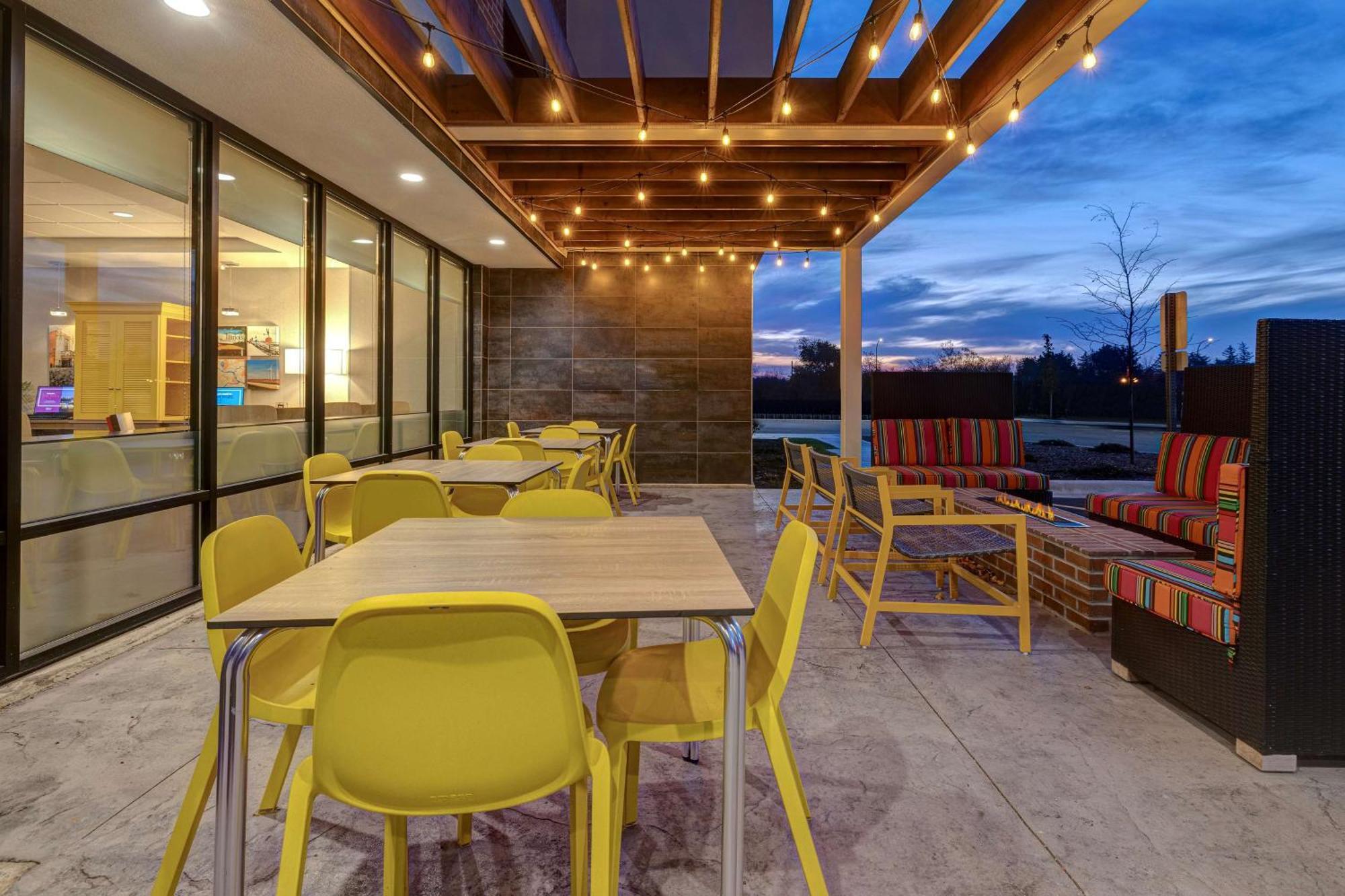 Home2 Suites By Hilton Dekalb Esterno foto