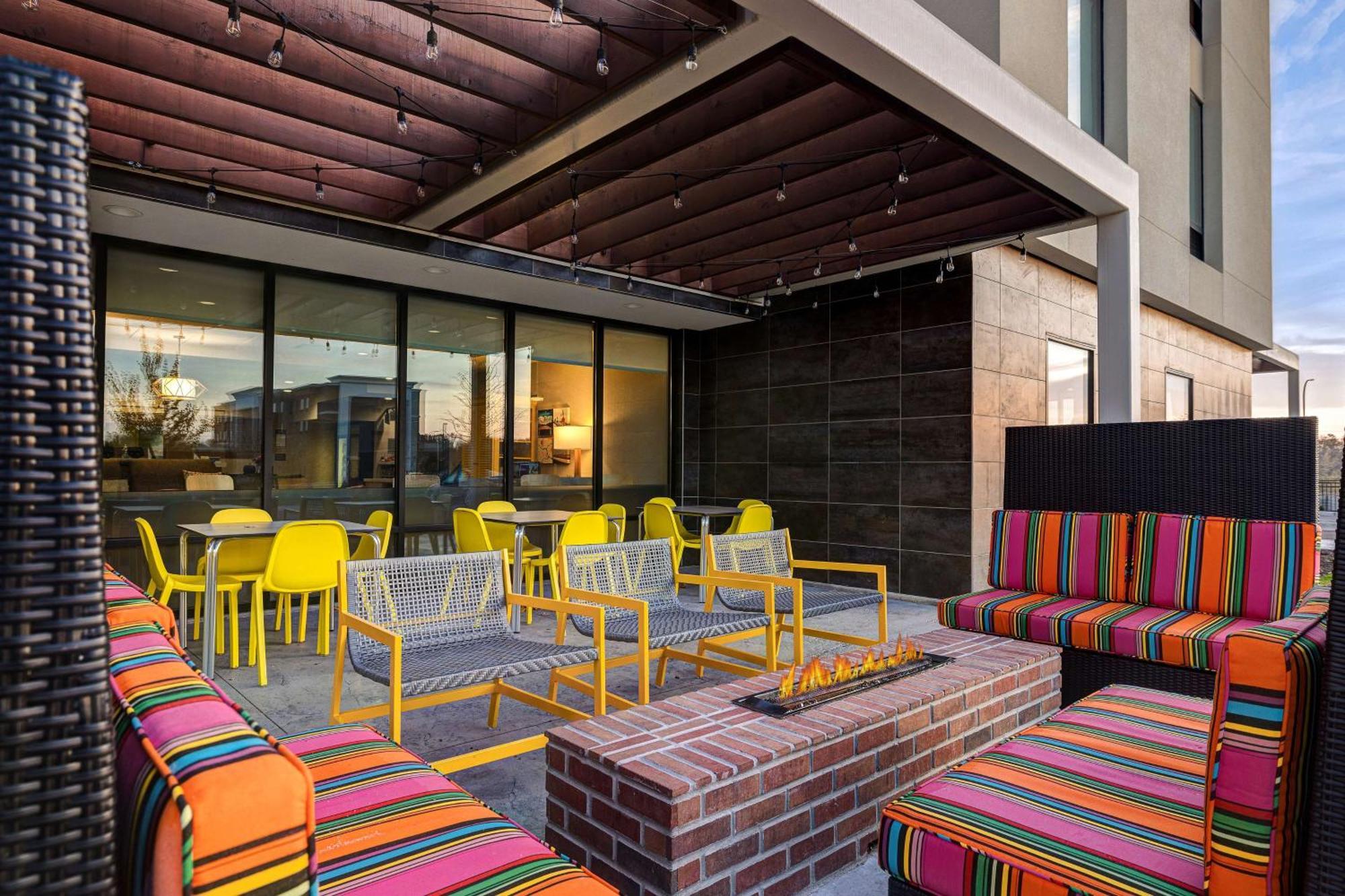 Home2 Suites By Hilton Dekalb Esterno foto